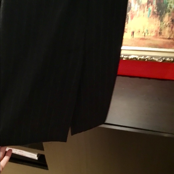 Classic wool Tara Jarmon dress - Picture 3 of 6